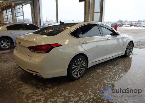 2015 Hyundai Genesis 3.8 z USA, uszkodzony, nr VIN KMHGN4JE3FU036201